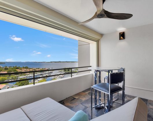Balcony - The Landings (2)