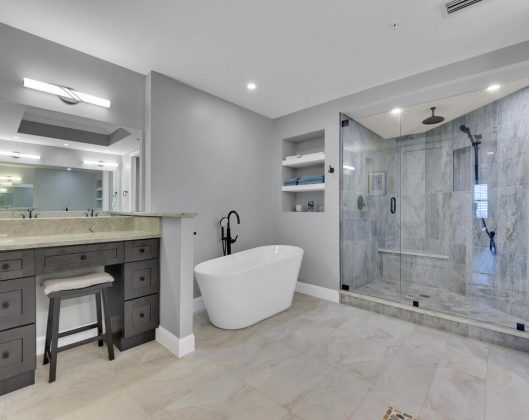 Bathroom - Harbor Isles (2)
