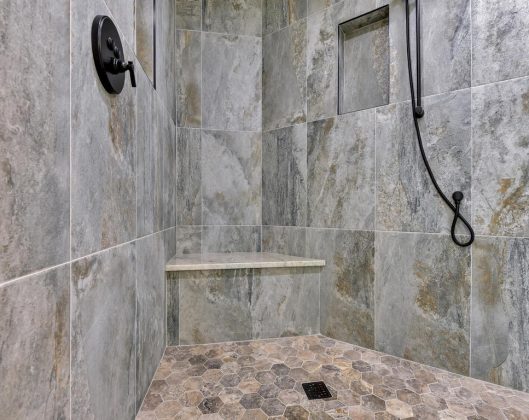 Bathroom - Harbor Isles (7)