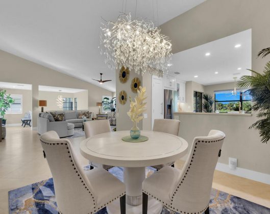 Dining Room - The Forest In South Fort Myers (2)