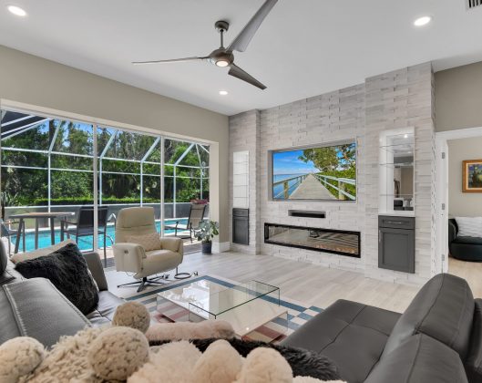 Living Room - Blackhawk Hideaway (2)