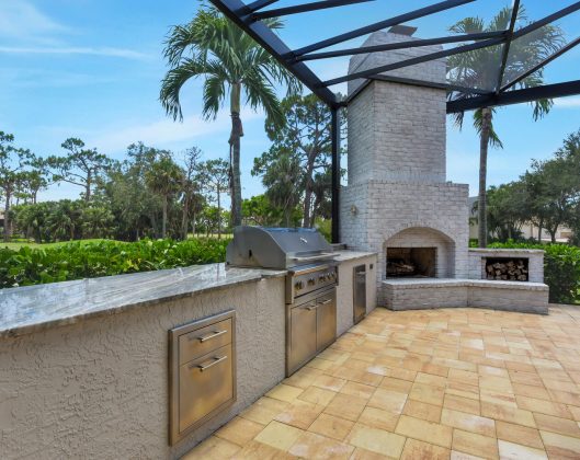 Outdoor Living_The Forrest Country Club (4)